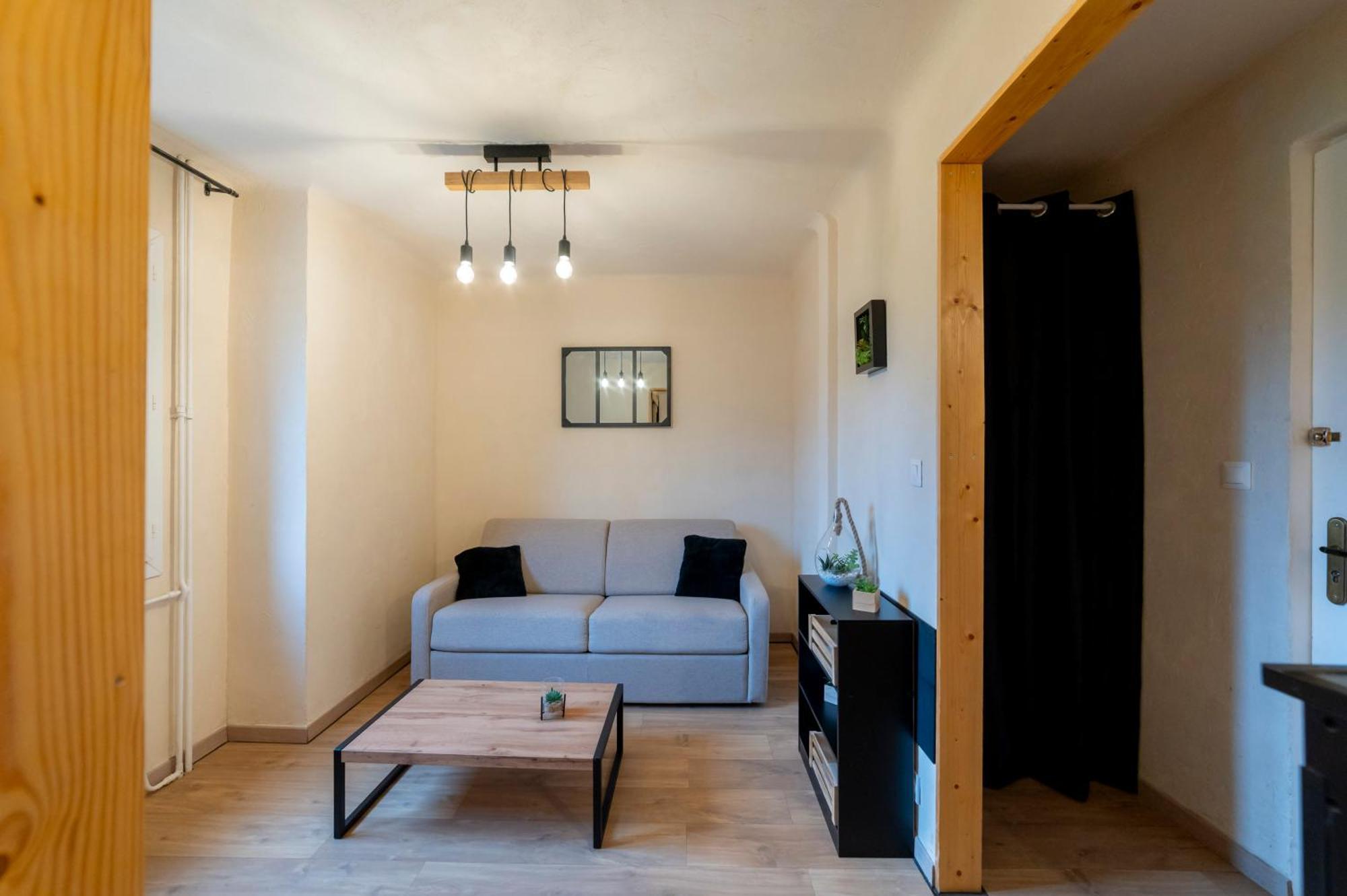 La Galleanne Studio Agreable Et Chaleureux Briançon Екстериор снимка