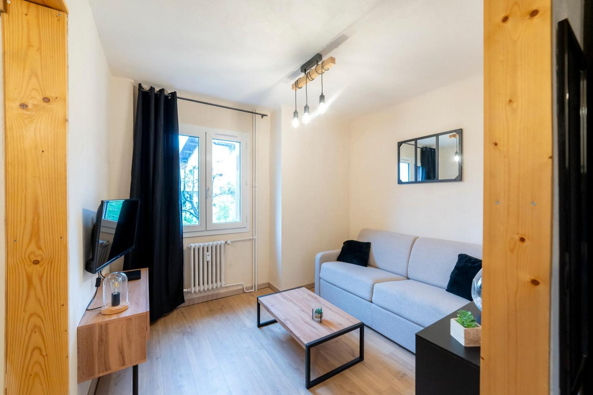 La Galleanne Studio Agreable Et Chaleureux Briançon Екстериор снимка