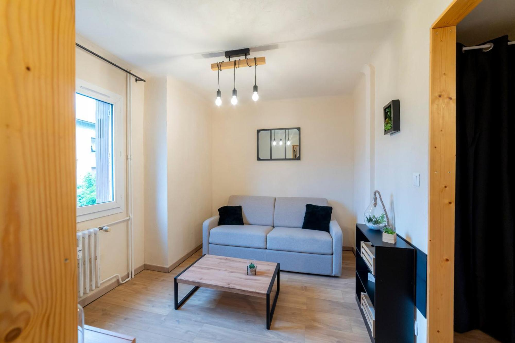 La Galleanne Studio Agreable Et Chaleureux Briançon Екстериор снимка